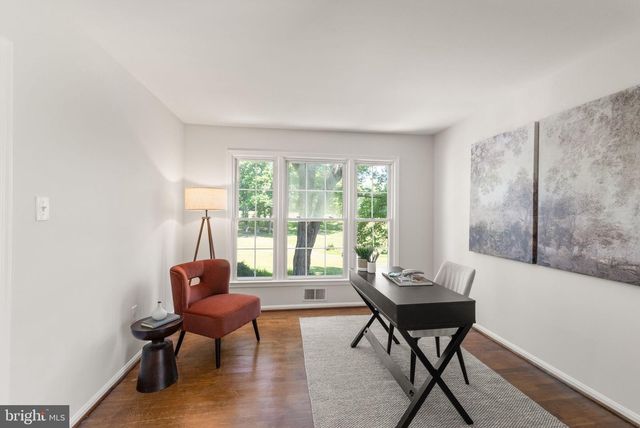 2037 DURAND DR, Reston, VA 20191