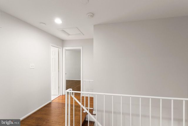 2037 DURAND DR, Reston, VA 20191