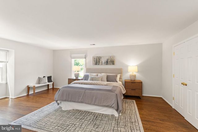 2037 DURAND DR, Reston, VA 20191