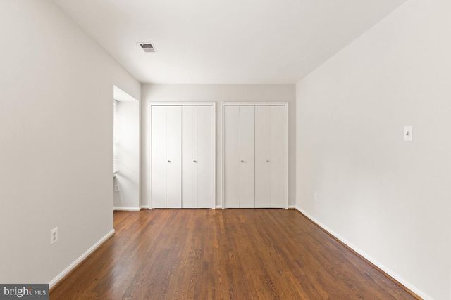 2037 DURAND DR, Reston, VA 20191