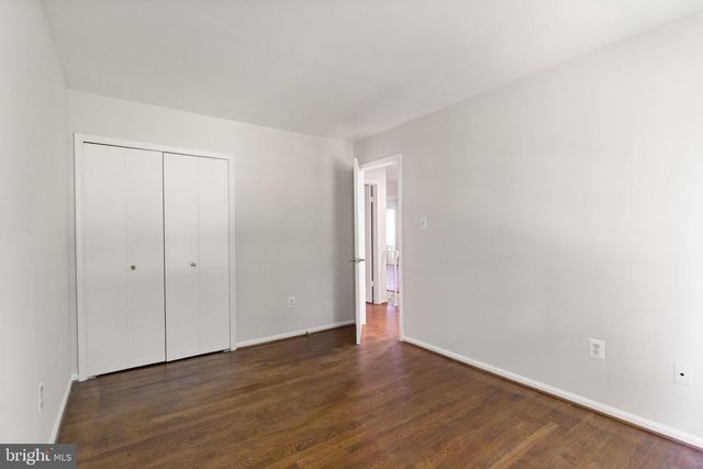 2037 DURAND DR, Reston, VA 20191
