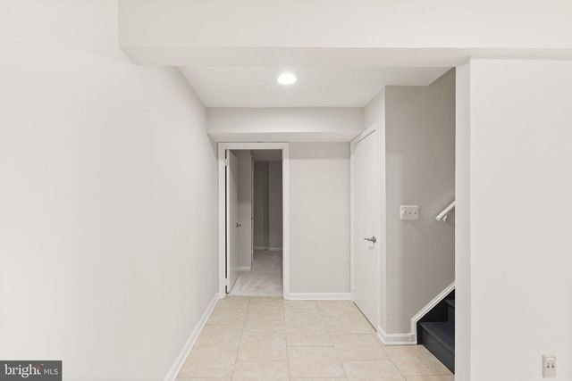 2037 DURAND DR, Reston, VA 20191