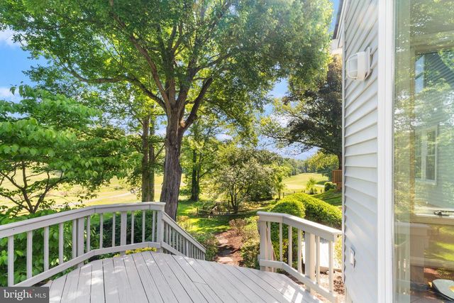 2037 DURAND DR, Reston, VA 20191