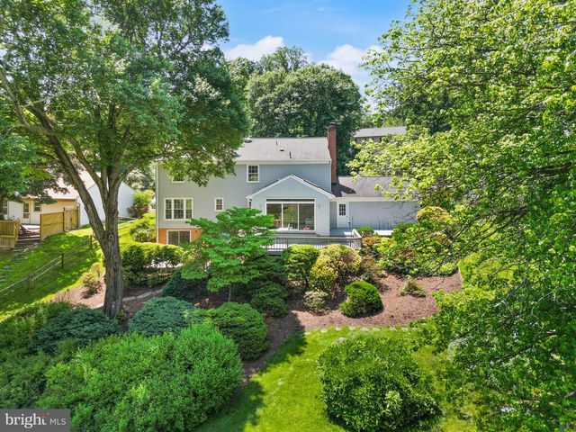 2037 DURAND DR, Reston, VA 20191