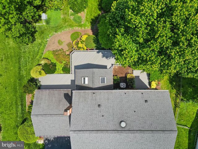 2037 DURAND DR, Reston, VA 20191