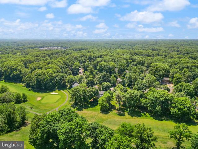 2037 DURAND DR, Reston, VA 20191