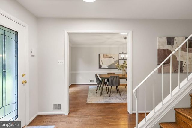 2037 DURAND DR, Reston, VA 20191