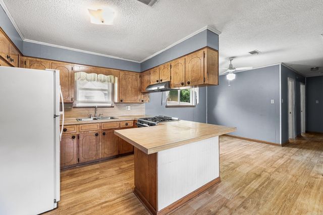 190 Markham, Ward, AR 72176