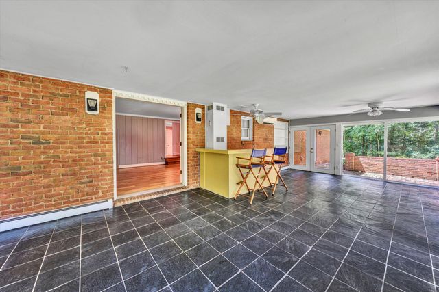 280 HILLCREST DR, Rocky Mount, VA 24151