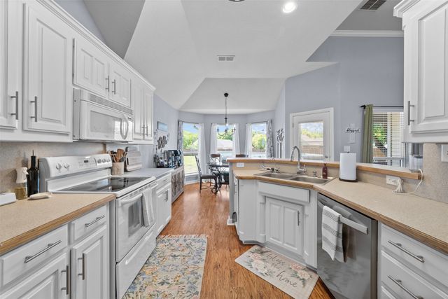 500 Green Meadow Drive, Boyd, TX 76023