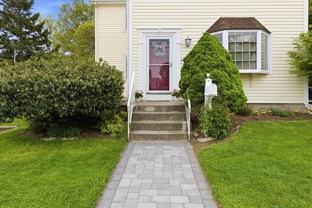 114 Fulton St, Norwood, MA 02062
