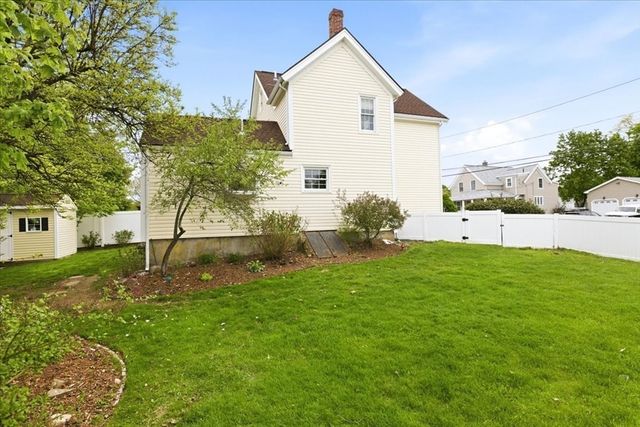 114 Fulton St, Norwood, MA 02062