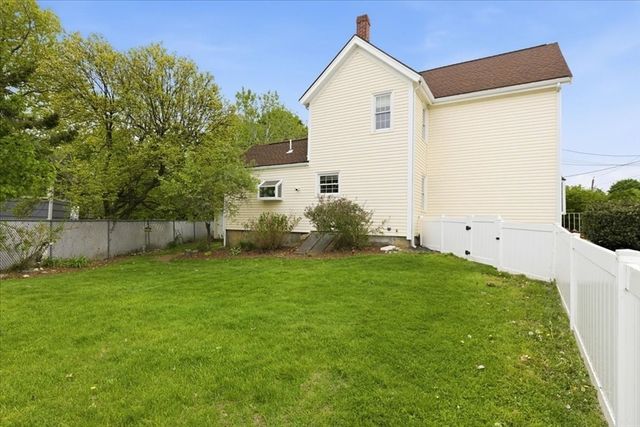 114 Fulton St, Norwood, MA 02062