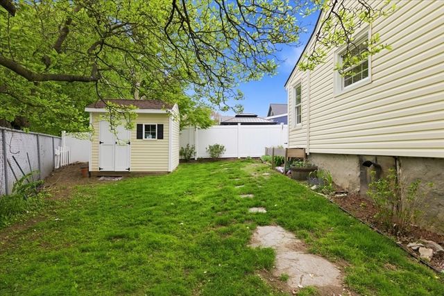 114 Fulton St, Norwood, MA 02062