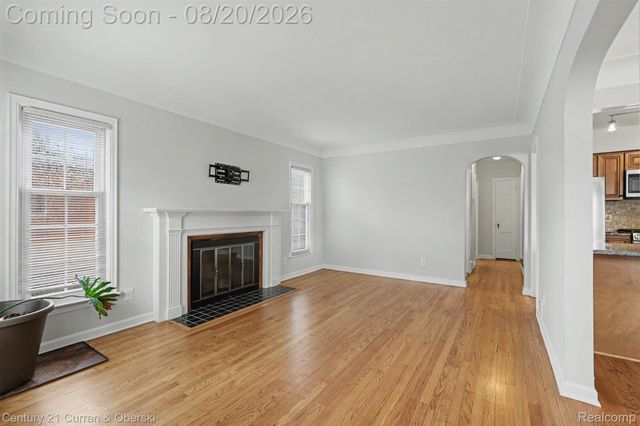 2100 Lancaster Street, Grosse Pointe Woods, MI 48236