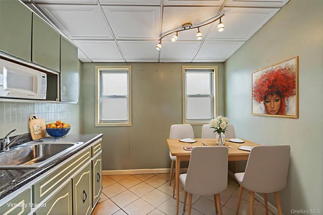 14146 253rd Street, Rosedale, NY 11422