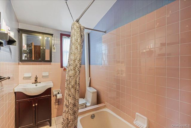 14146 253rd Street, Rosedale, NY 11422