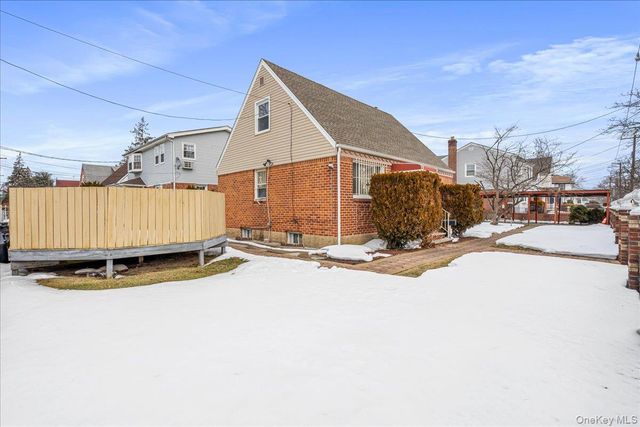 14146 253rd Street, Rosedale, NY 11422