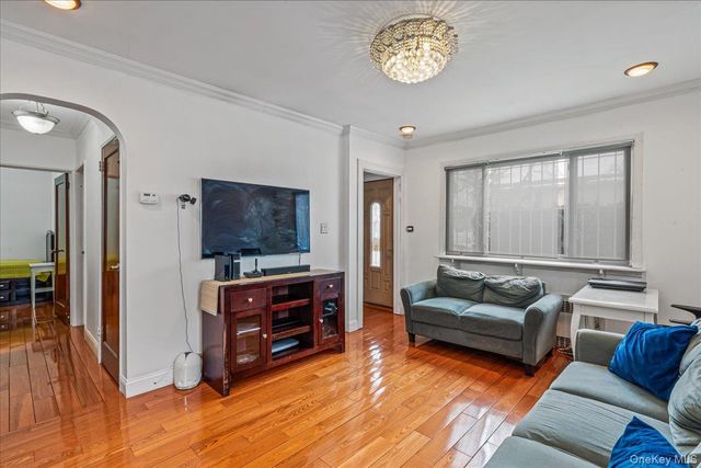 14146 253rd Street, Rosedale, NY 11422