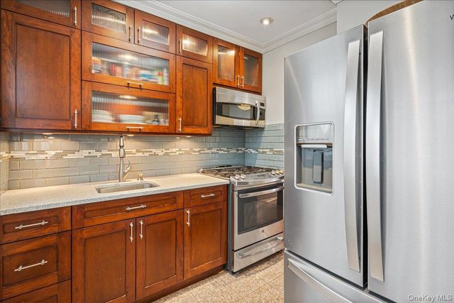 14146 253rd Street, Rosedale, NY 11422