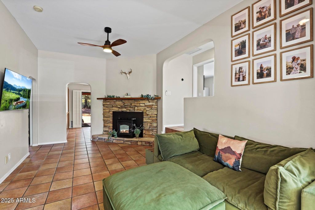 Image 8 of property listing at 511 N Hemlock Circle, Payson, AZ 85541