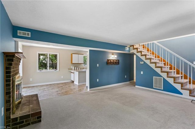 246 Hunts Neck RD, Poquoson, VA 23662