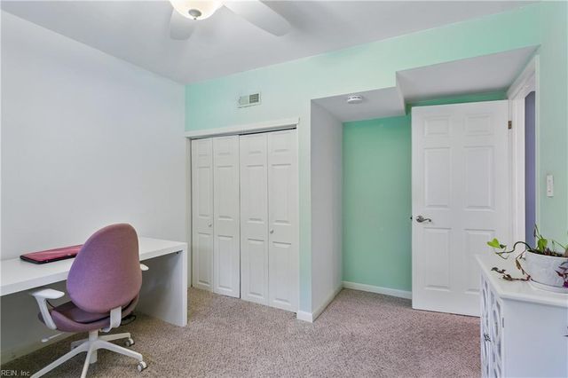 246 Hunts Neck RD, Poquoson, VA 23662