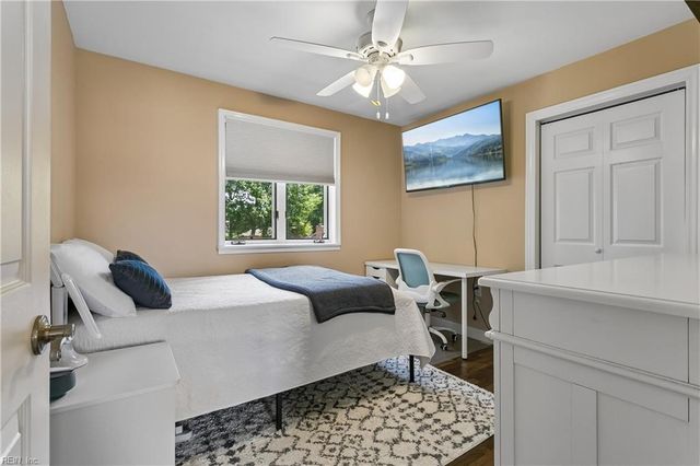 246 Hunts Neck RD, Poquoson, VA 23662