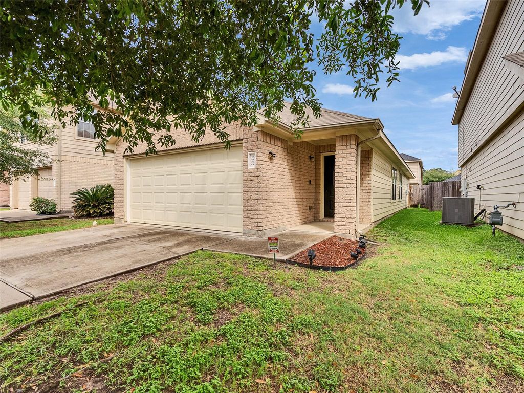 2650 Bammelwood Drive, Houston, TX 77014