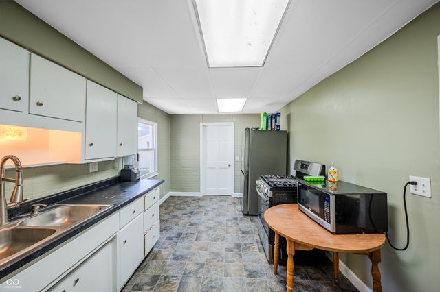 1211 W 7th Street, Anderson, IN 46016