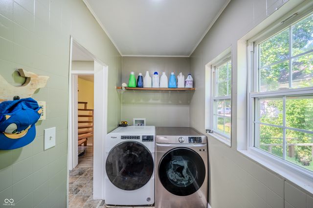 1211 W 7th Street, Anderson, IN 46016