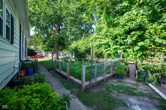 1211 W 7th Street, Anderson, IN 46016
