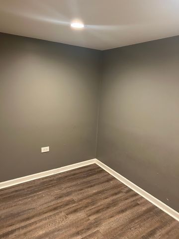 248 W Elmwood Drive, Chicago Heights, IL 60411