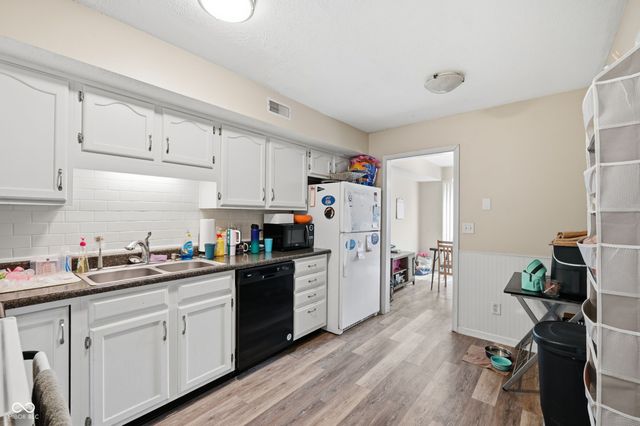 3606 N Lakeside Drive, Muncie, IN 47304