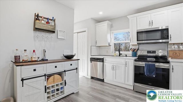 503 Mountain Top Lane, Salisbury Twp, PA 18103