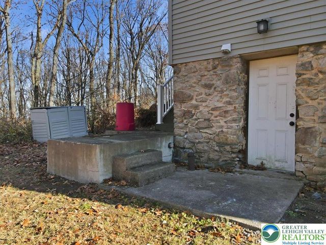 503 Mountain Top Lane, Salisbury Twp, PA 18103