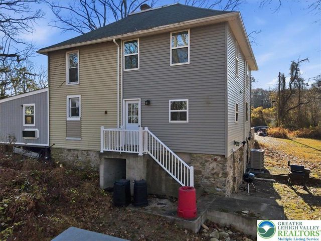 503 Mountain Top Lane, Salisbury Twp, PA 18103