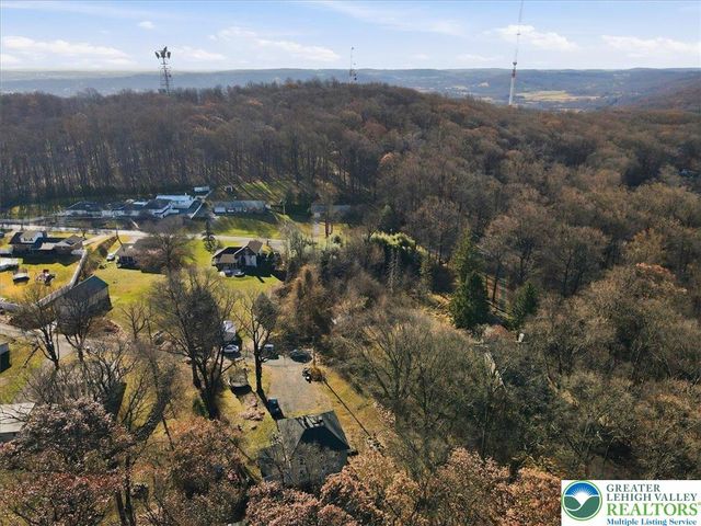 503 Mountain Top Lane, Salisbury Twp, PA 18103