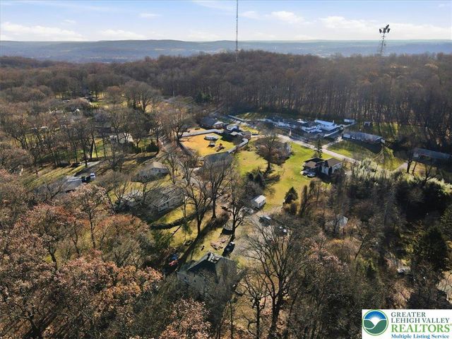 503 Mountain Top Lane, Salisbury Twp, PA 18103