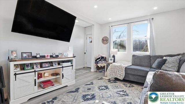 503 Mountain Top Lane, Salisbury Twp, PA 18103