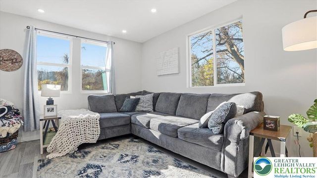 503 Mountain Top Lane, Salisbury Twp, PA 18103