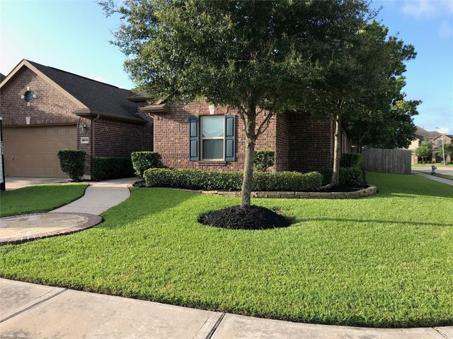 6018 Orchard Trail Drive, Pearland, TX 77581