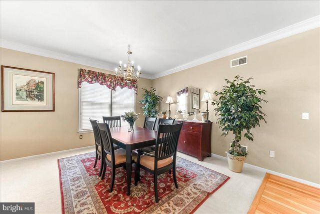 4 N HENLEY DR, Avondale, PA 19311