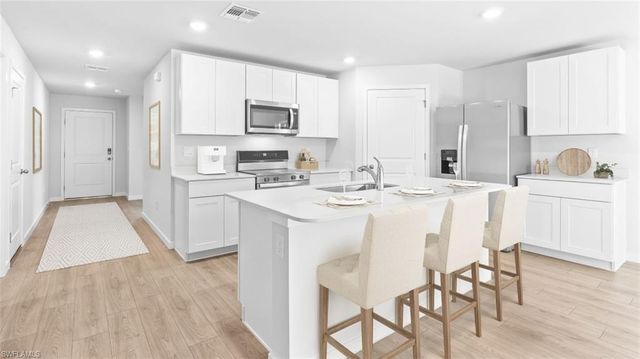 529 ILARIA CT, Lehigh Acres, FL 33936