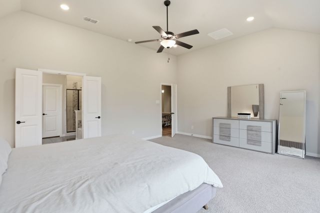 10037 Lakemont Drive, Fort Worth, TX 76131