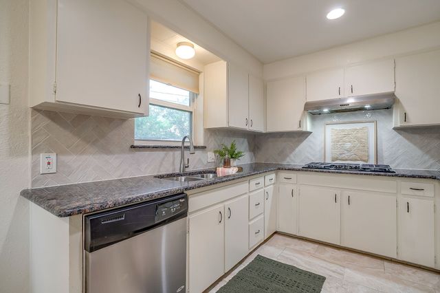 3608 Jeanette Drive, Fort Worth, TX 76109