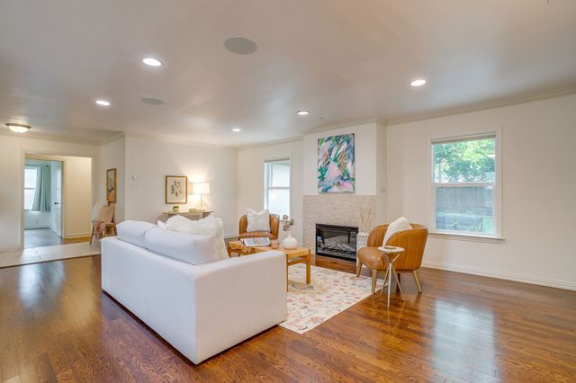 3608 Jeanette Drive, Fort Worth, TX 76109