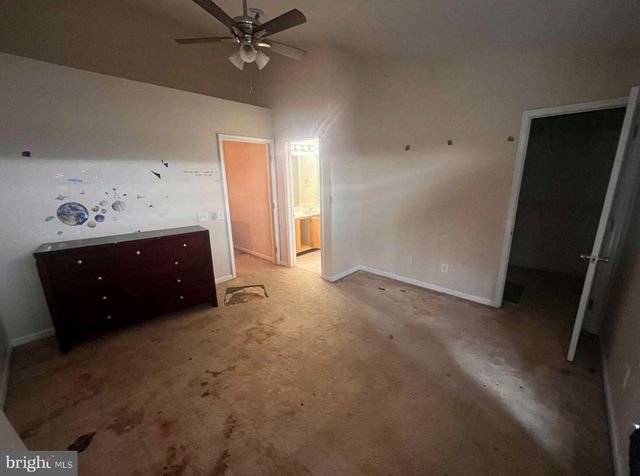 54 LISA DR, Newark, DE 19702