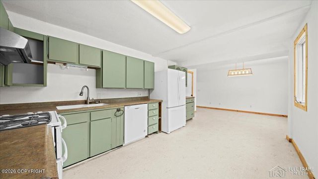 3805 S Juanita Way, Palmer, AK 99645