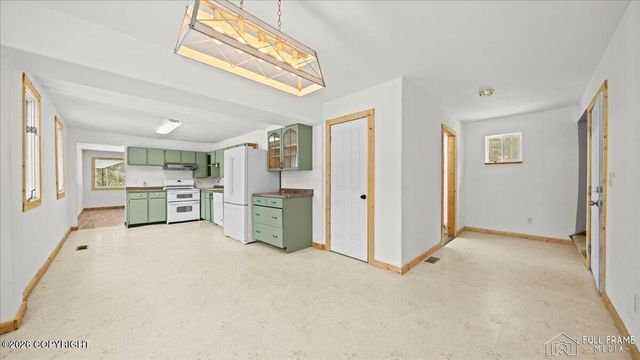 3805 S Juanita Way, Palmer, AK 99645